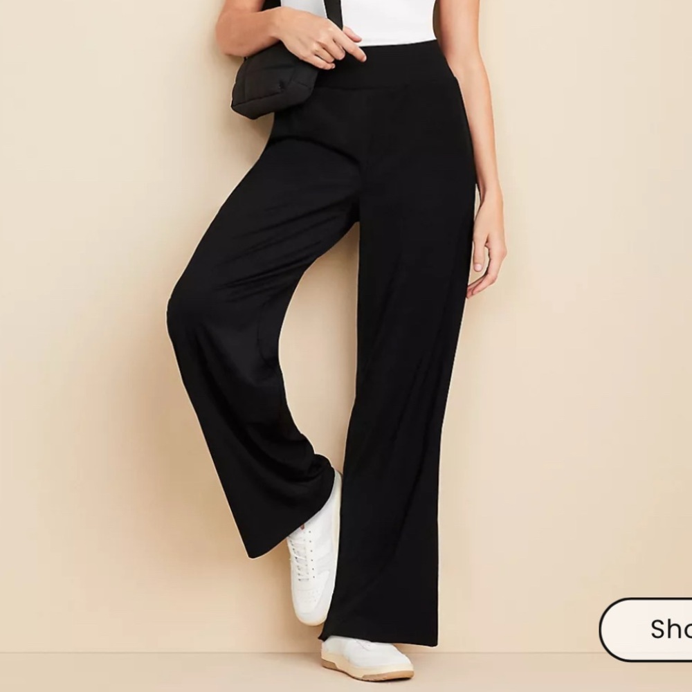 XL Lou & Grey Luvstretch Wide Leg Pants